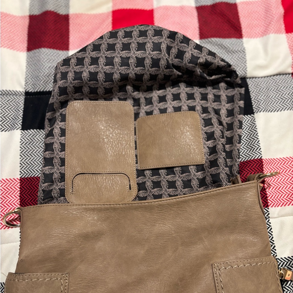 Elegant, boho shoulder bag. - Picture 4 of 15